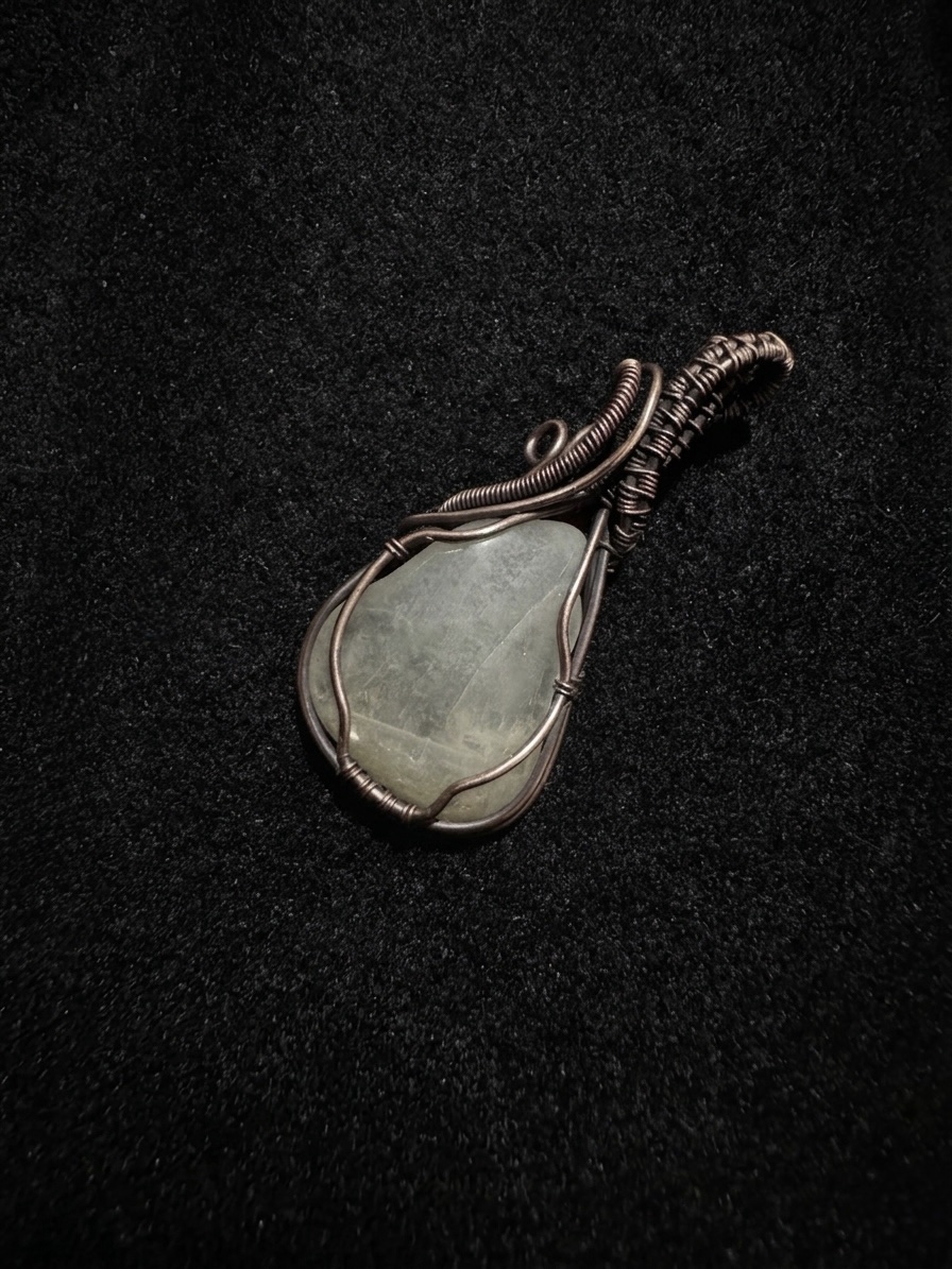 Breiðablik Flash - Iris Quartz - Image 2