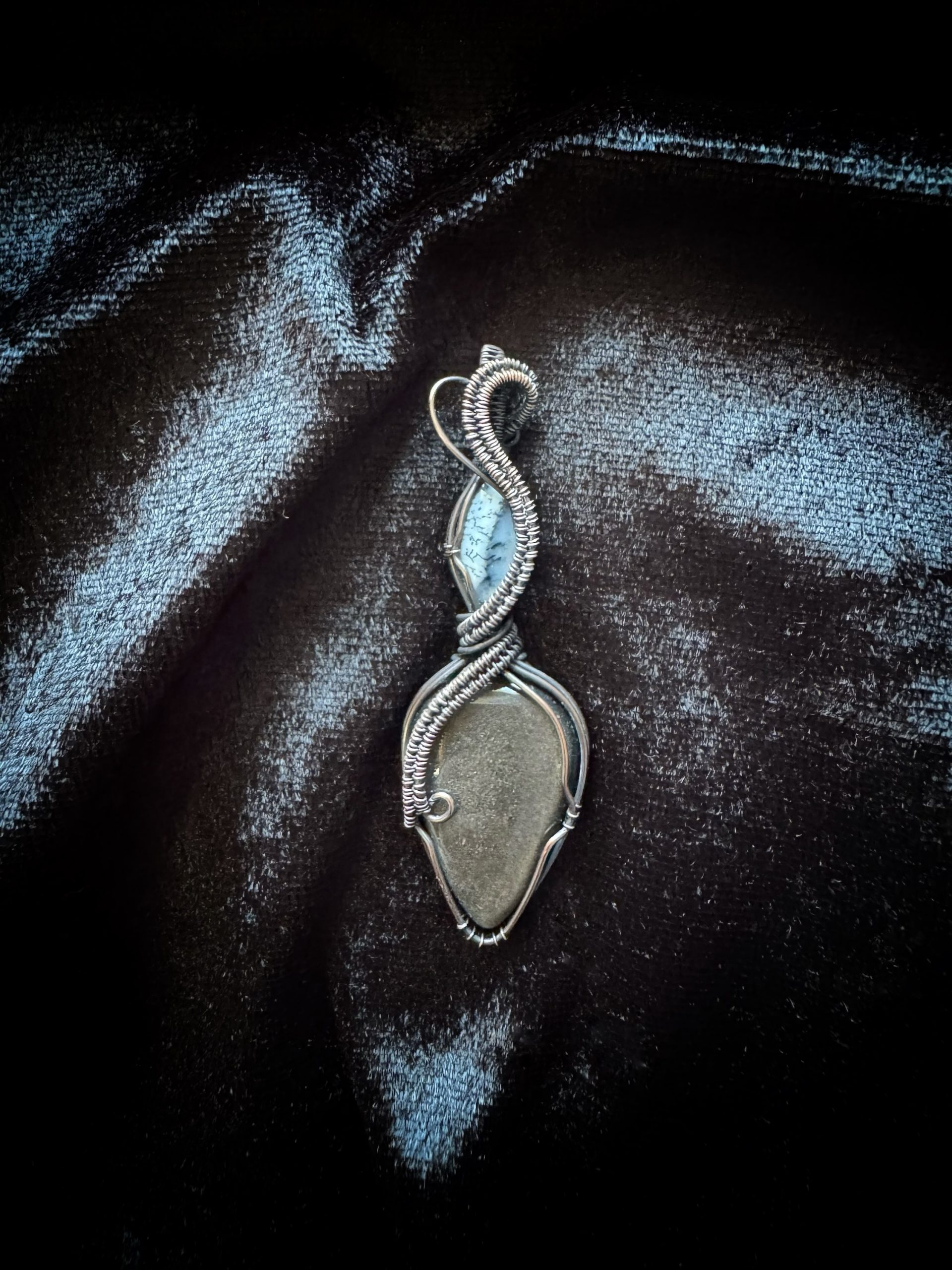 Winter in Niflheim - Silver Sheen Obsidian - Image 3